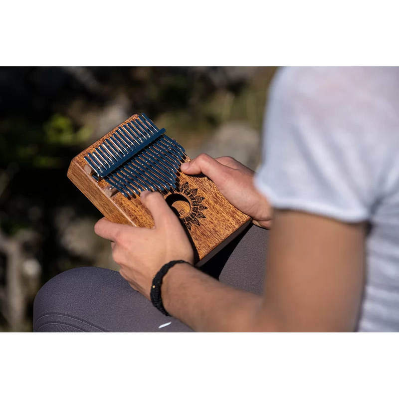 Sound Hole 17-Note Kalimba - Mahogany